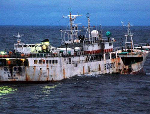 Denuncia ante la UE a las flotas chinas por violación de los derechos humanos